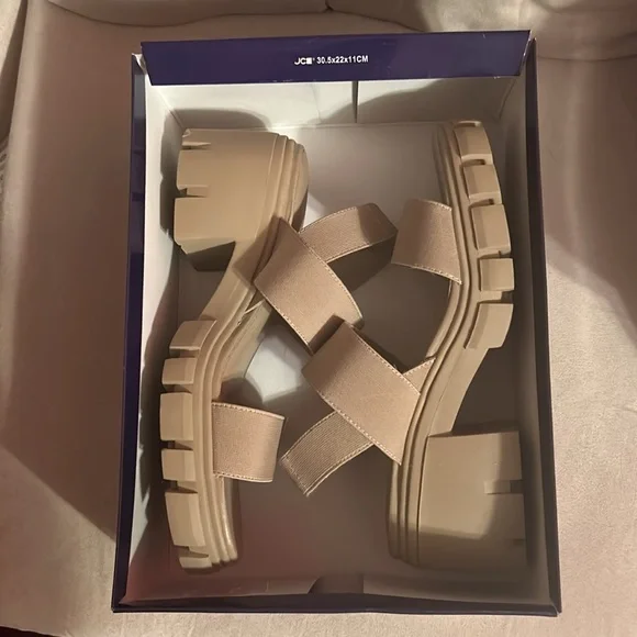 Madden Girl Platform Sandals - Picture 2 of 6